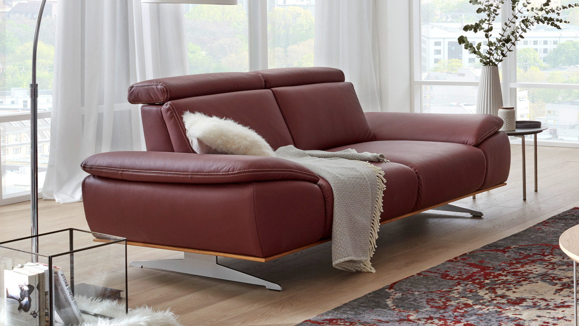 Mobel Eilers Apen Mobel A Z Sofa Couch Interliving Interliving Sofa Serie 4350 Dreisitzer Mit Funktion Brombeerfarbenes Leder Torro Lange Ca 240 Cm